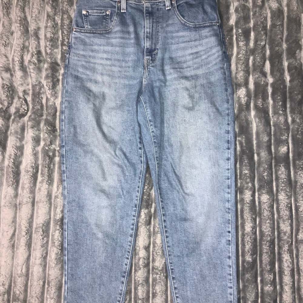 Silver Tab High Rise Blue Denim Jeans with Classic Fit